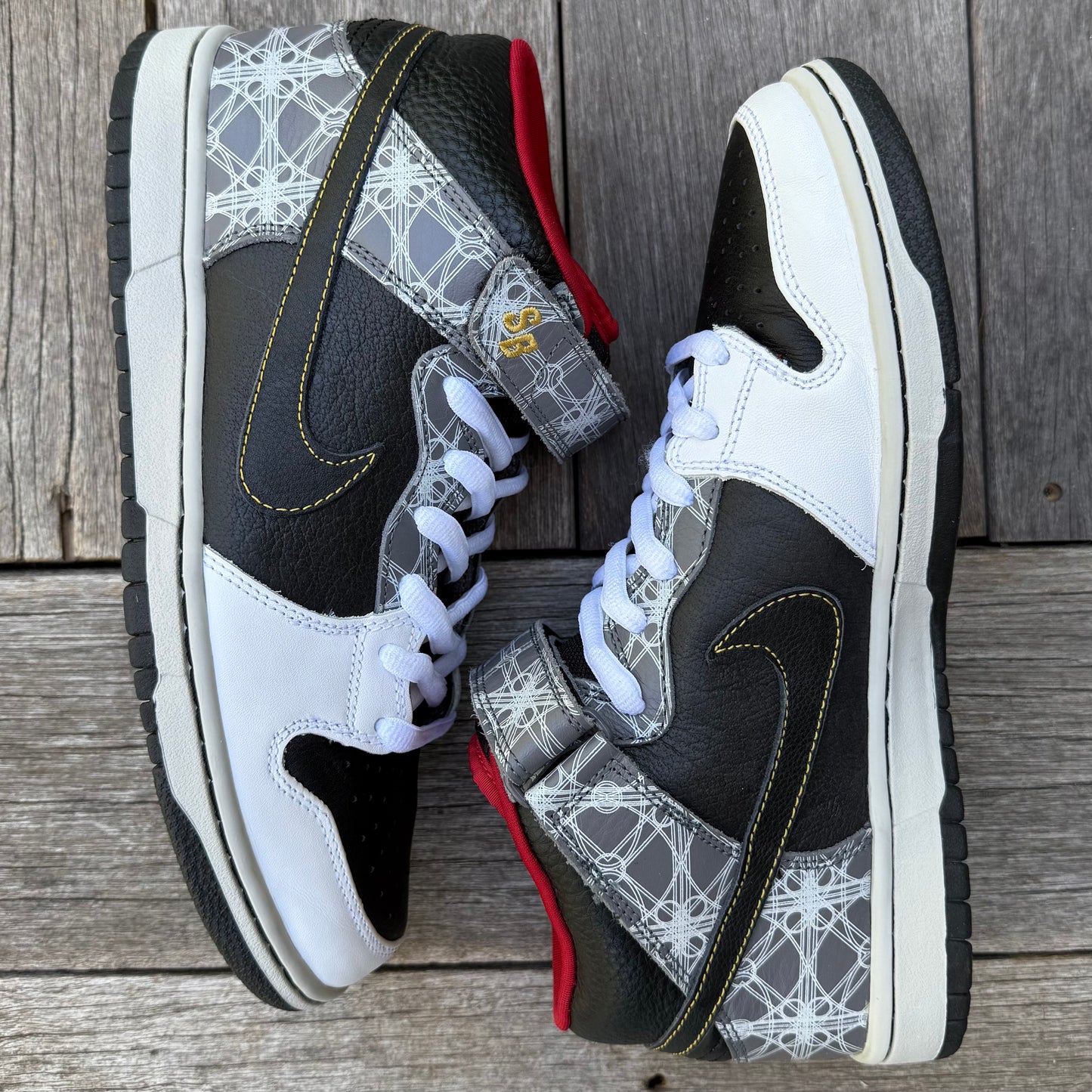 Nike SB Dunk Mid Beijing Size 10