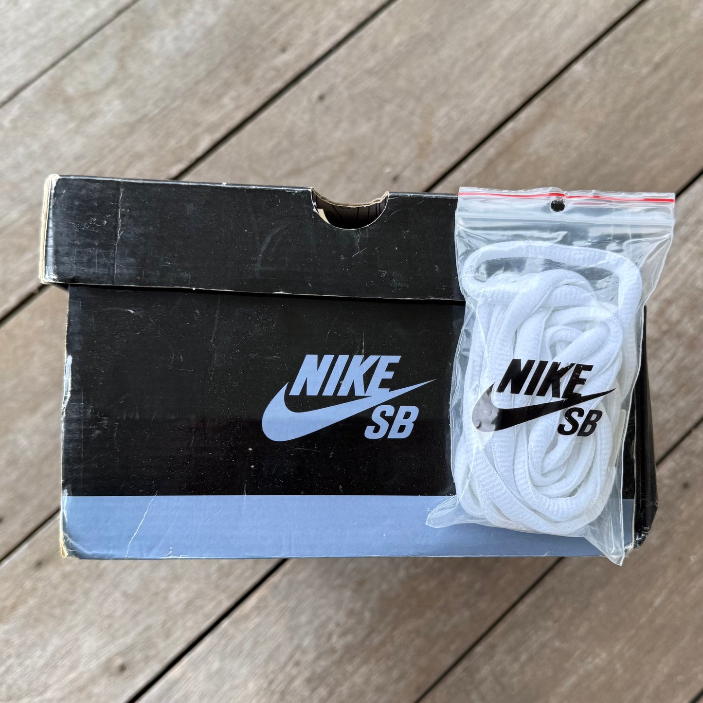 Nike SB Dunk Low Purple Pigeon Size 11.5