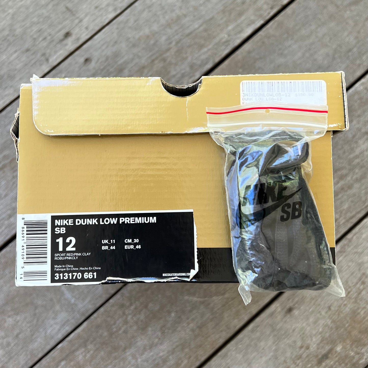 Nike SB Dunk Low Red Lobster Size 12