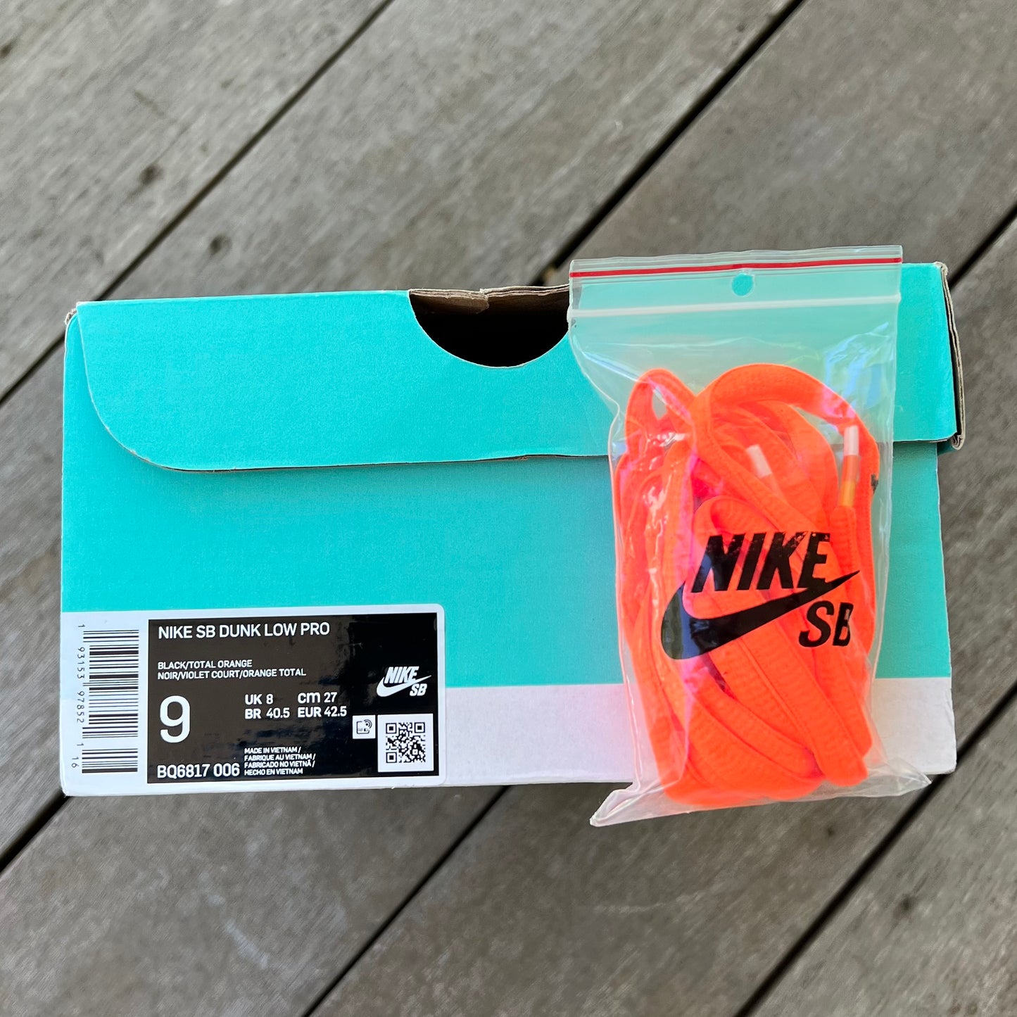 Nike SB Dunk Low Night of Mischief Size 9