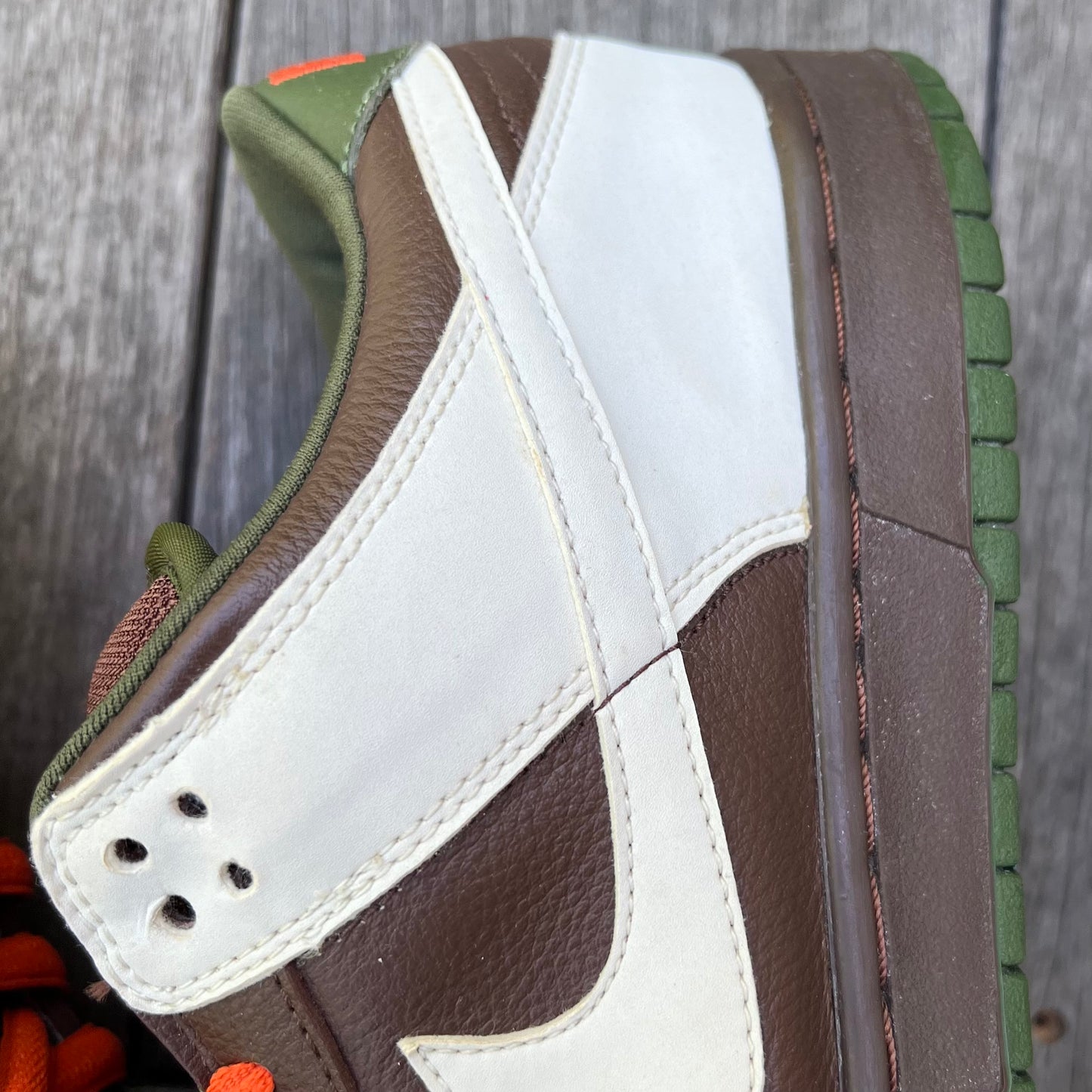Nike SB Dunk Low Oompa Loompa Size 10