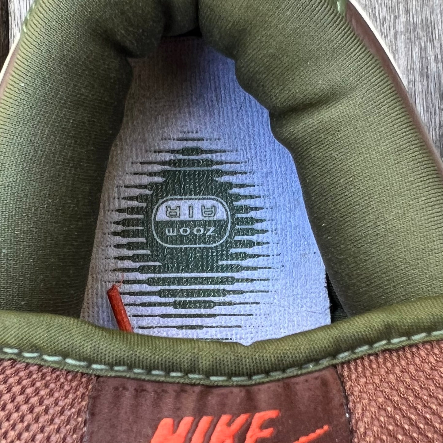 Nike SB Dunk Low Oompa Loompa Size 10