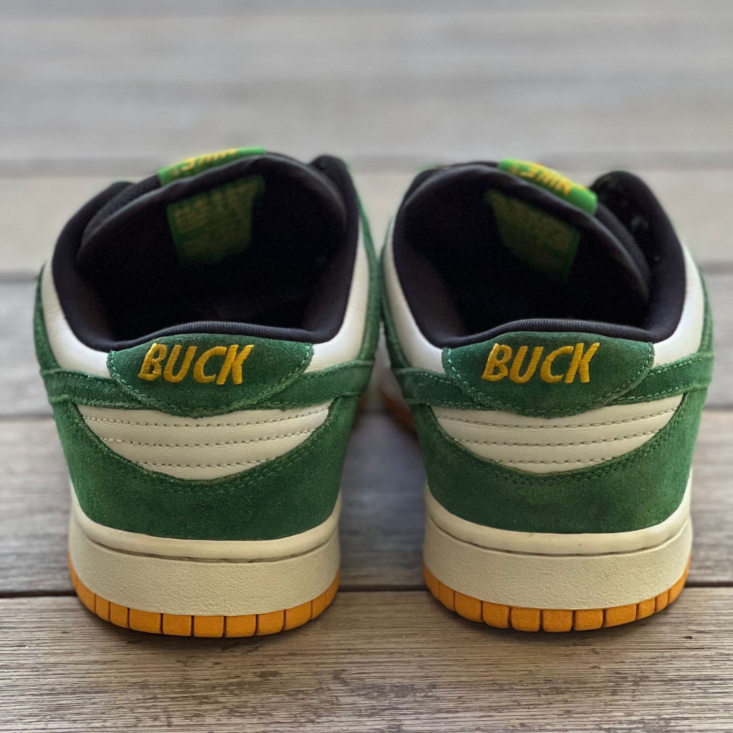 Nike SB Dunk Low Buck Size 9
