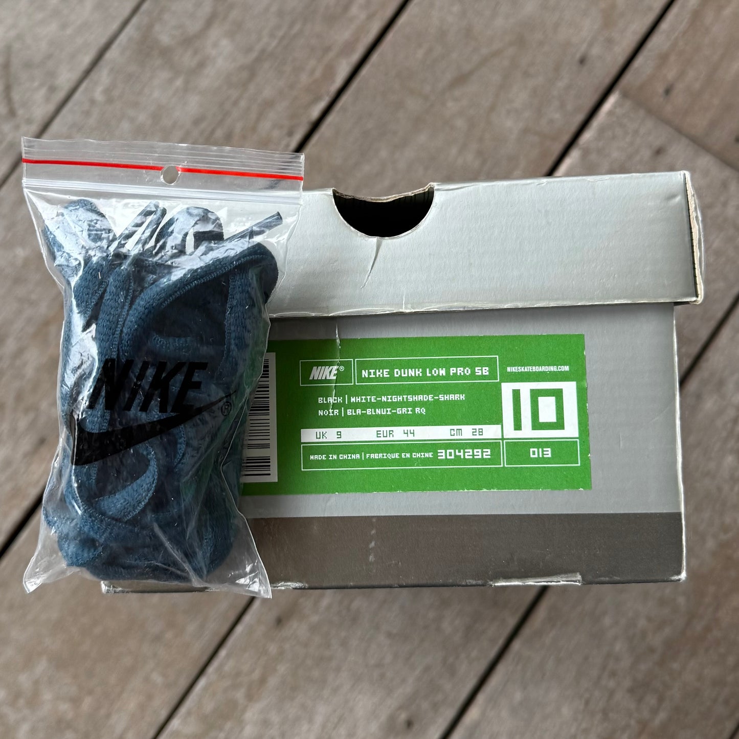 Nike SB Dunk Low Futura (OG) Size 10