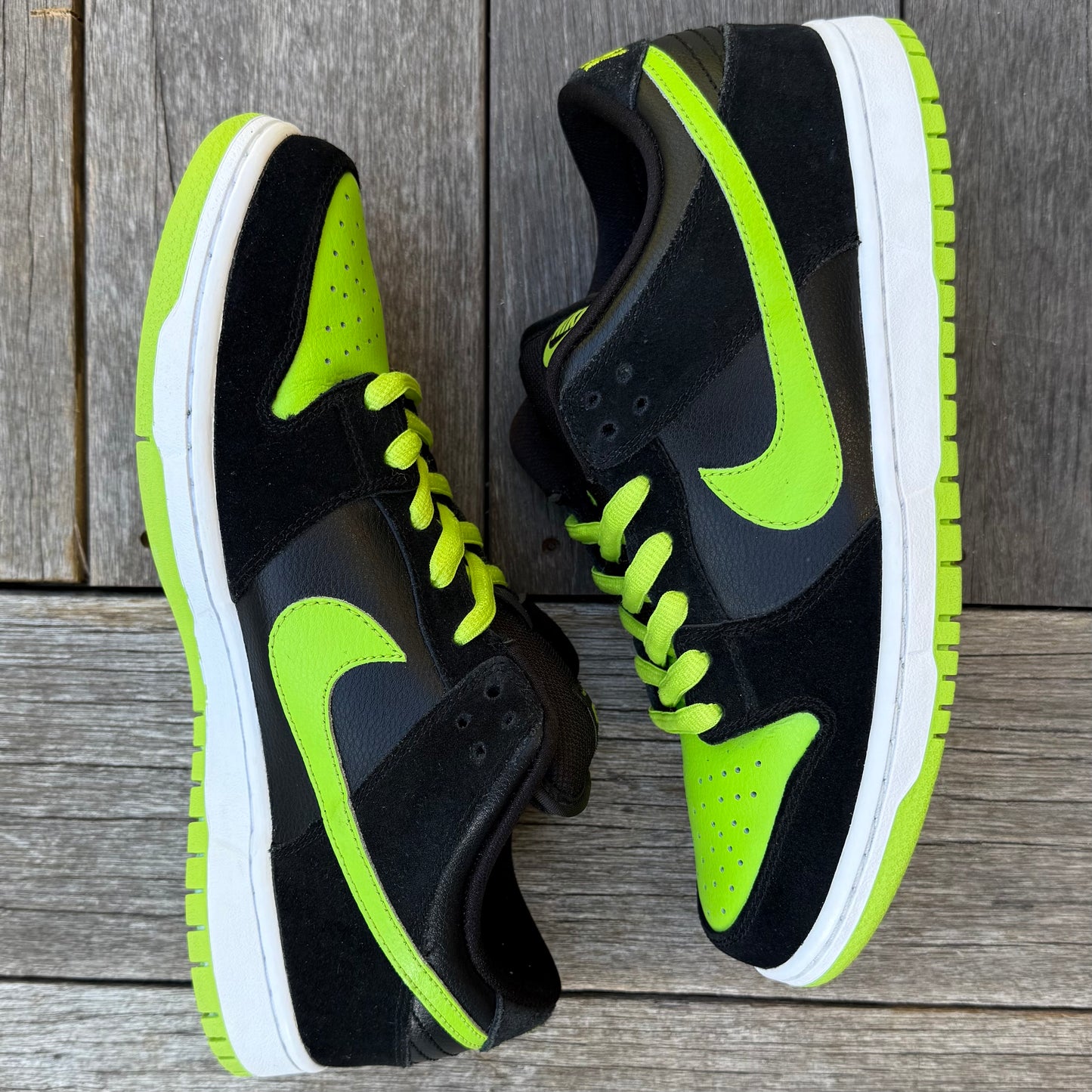 Nike SB Dunk Low Neon JPack Size 9.5
