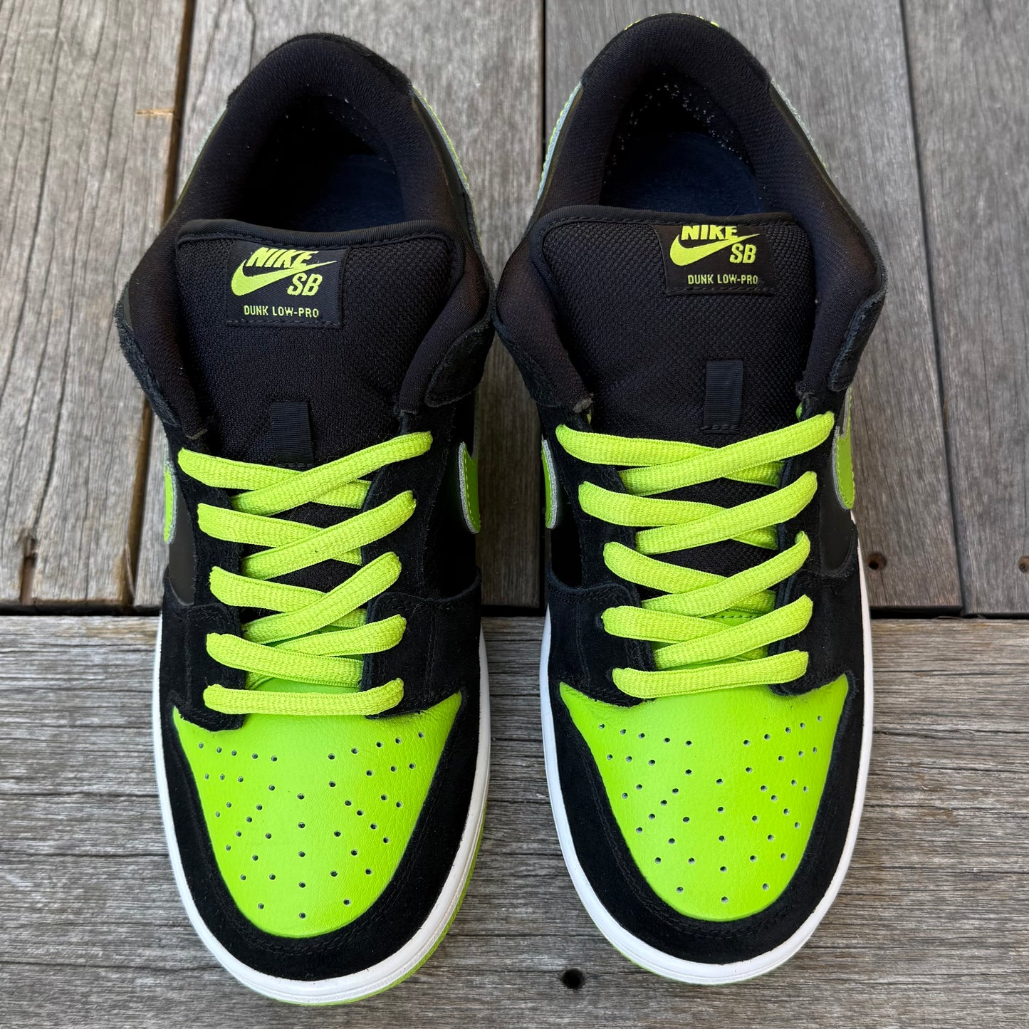 Nike SB Dunk Low Neon JPack Size 9.5