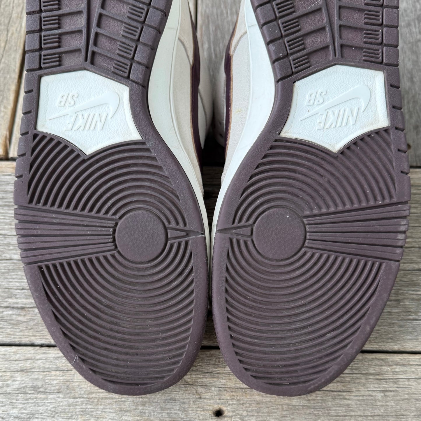 Nike SB Dunk Low Desert Sand Mahogany Size 10