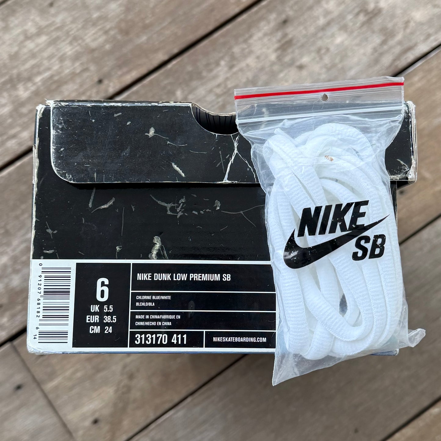 Nike SB Dunk Low Blue Tokyo Taxi Size 6