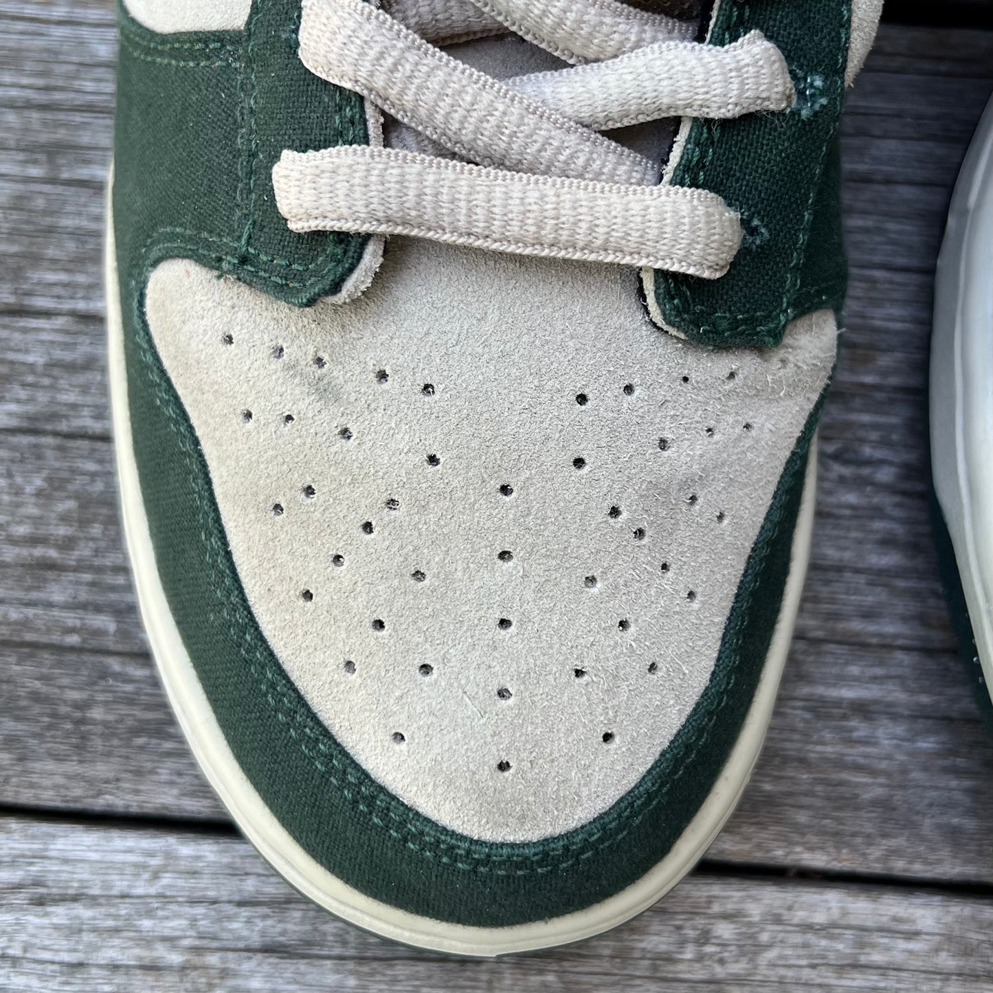 Nike SB Dunk Low Eire Size 10.5