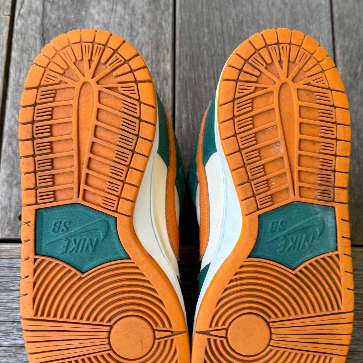 Nike SB Dunk Low Kumquat Legion Pine Size 8