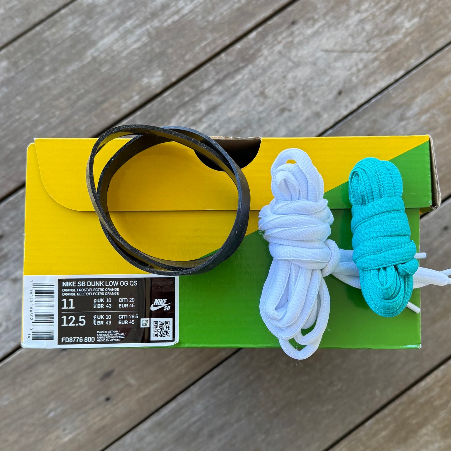 Nike SB Dunk Low Orange Lobster Size 11