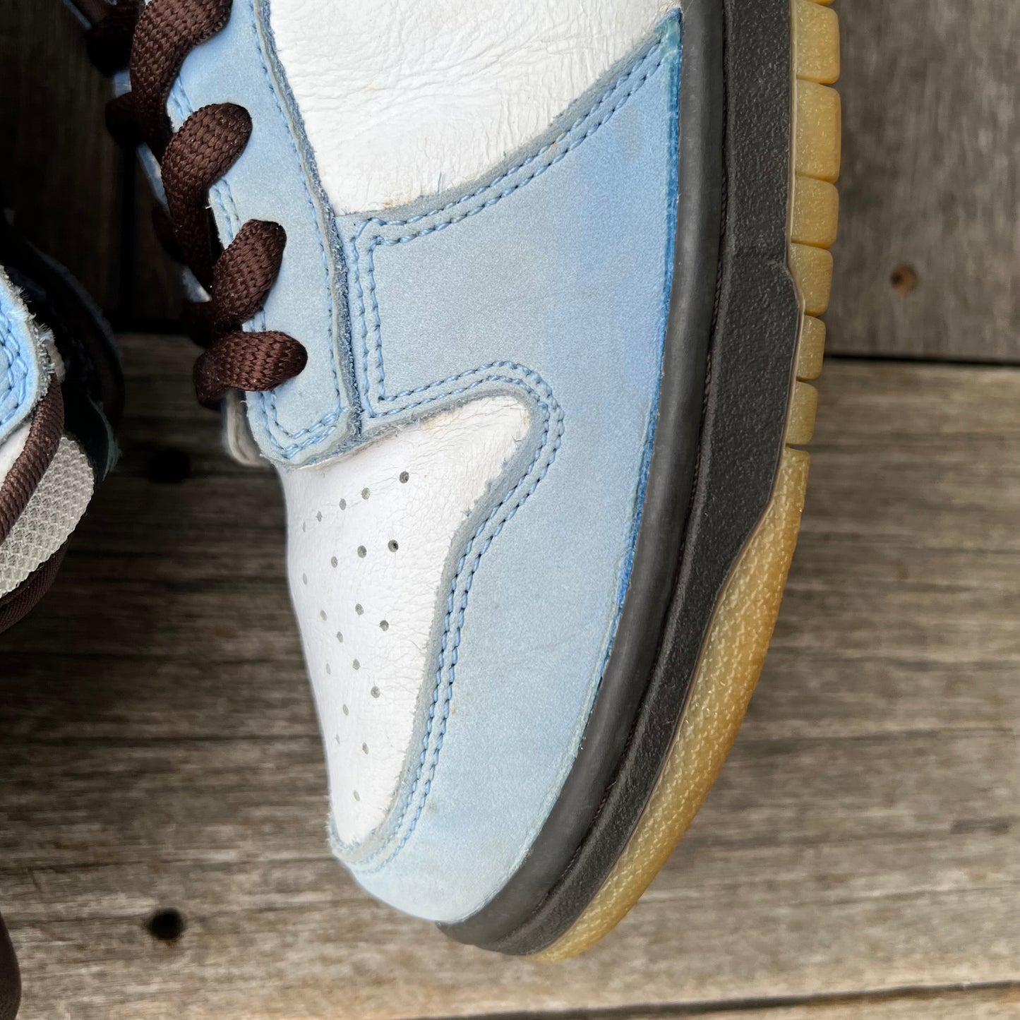 Nike SB Dunk Low Homer Simpson Size 9.5