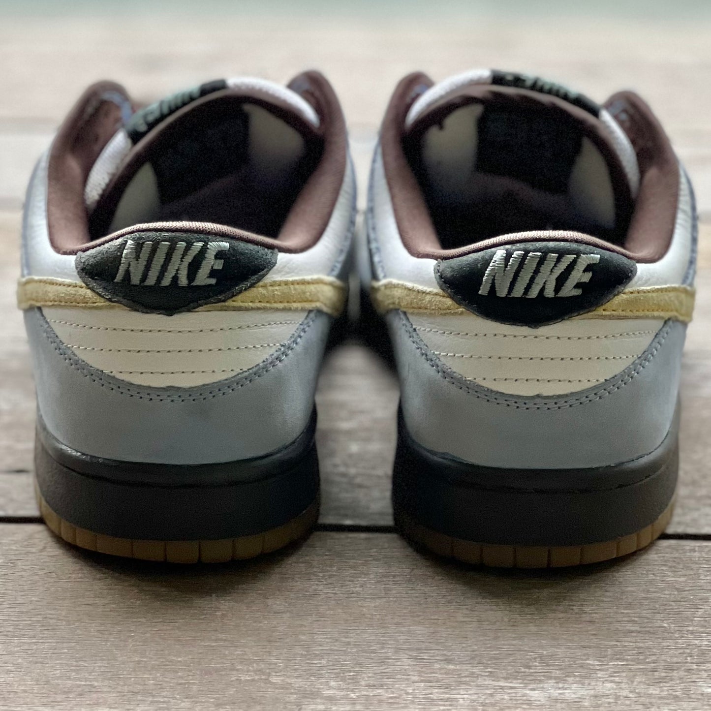 Nike SB Dunk Low Homer Simpson Size 9.5