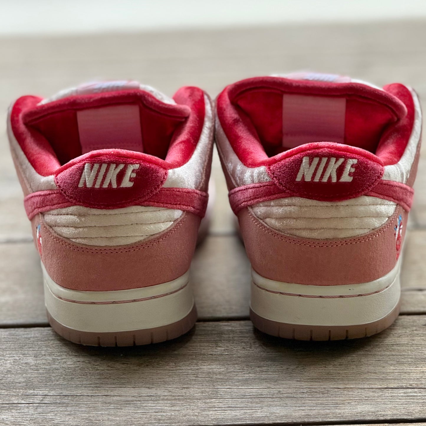 Nike SB Dunk Low Strangelove Size 9.5