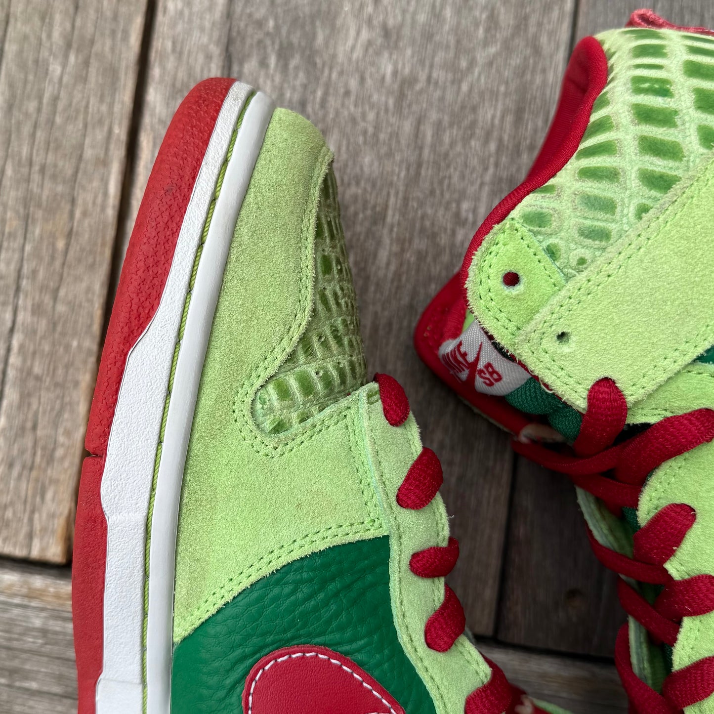 Nike SB Dunk High Dr Feelgood Size 9