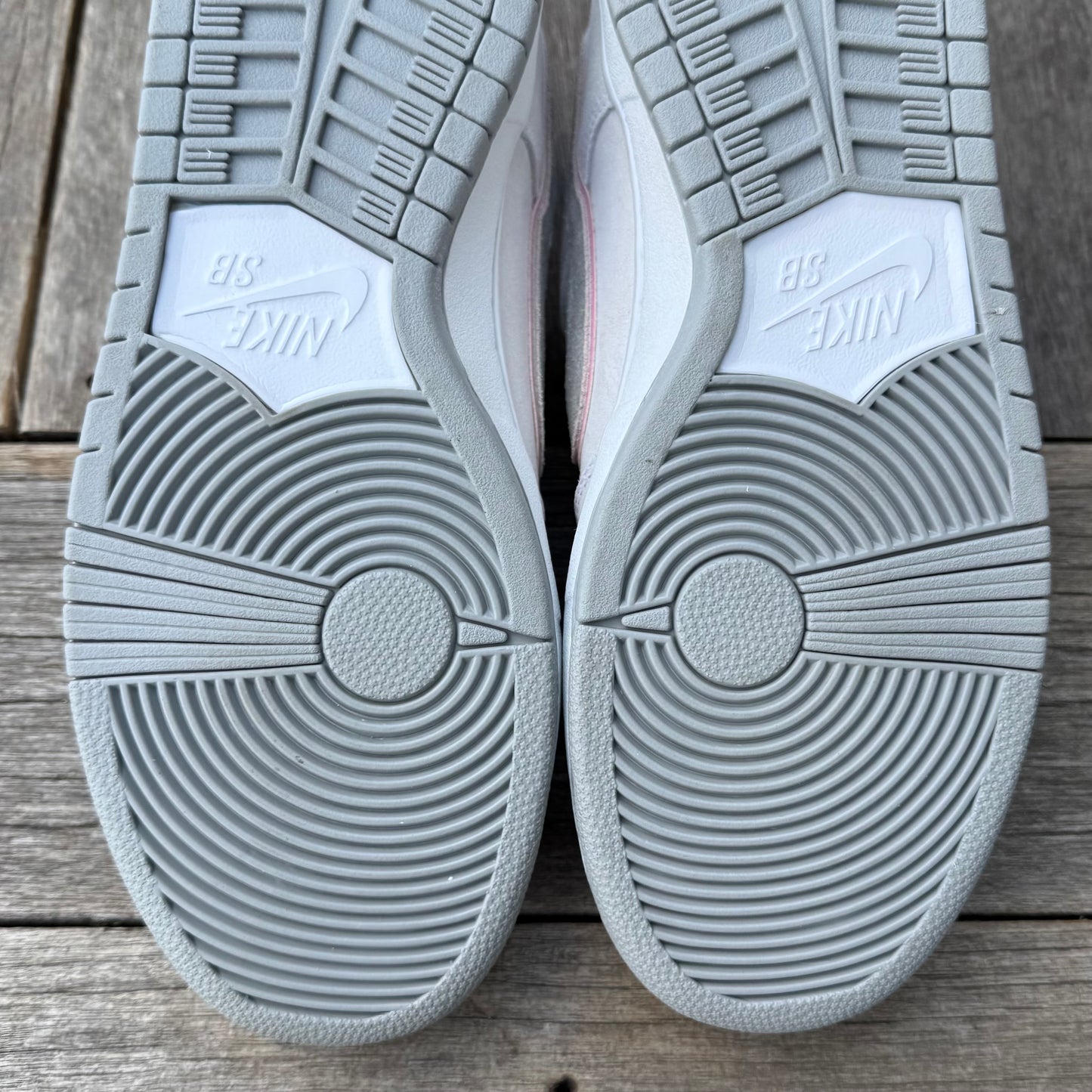 Nike SB Dunk Low Perfect Pink IW Size 12