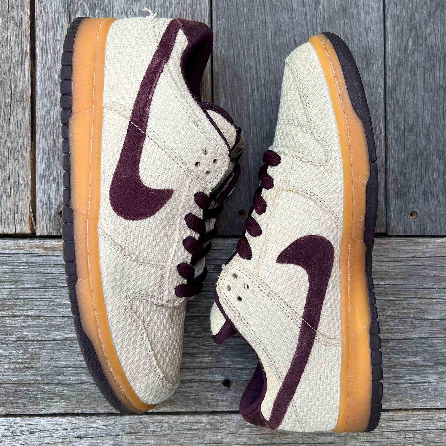 Nike SB Dunk Low Red Hemp Size 8