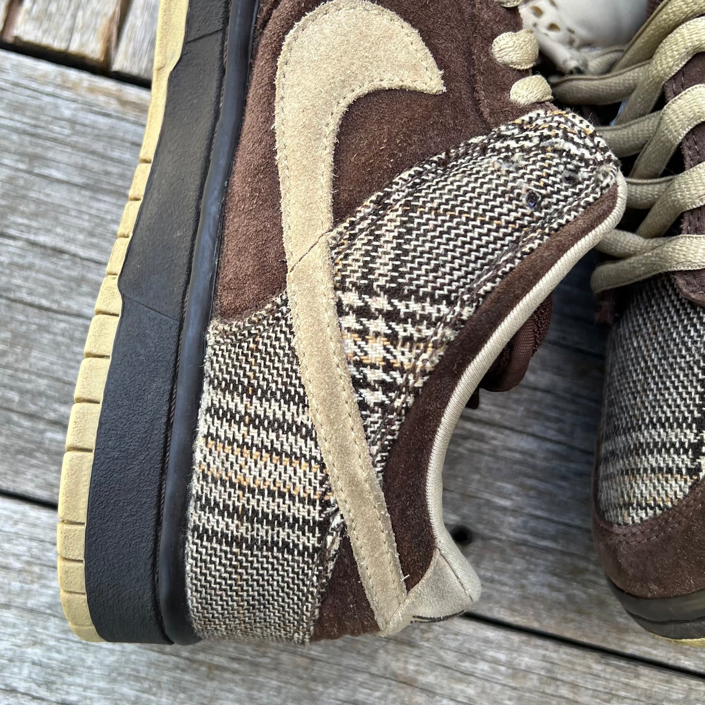 Nike SB Dunk Low Tweed Size 10