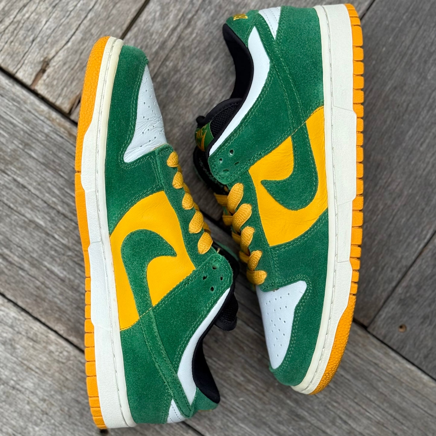 Nike SB Dunk Low Buck Size 8