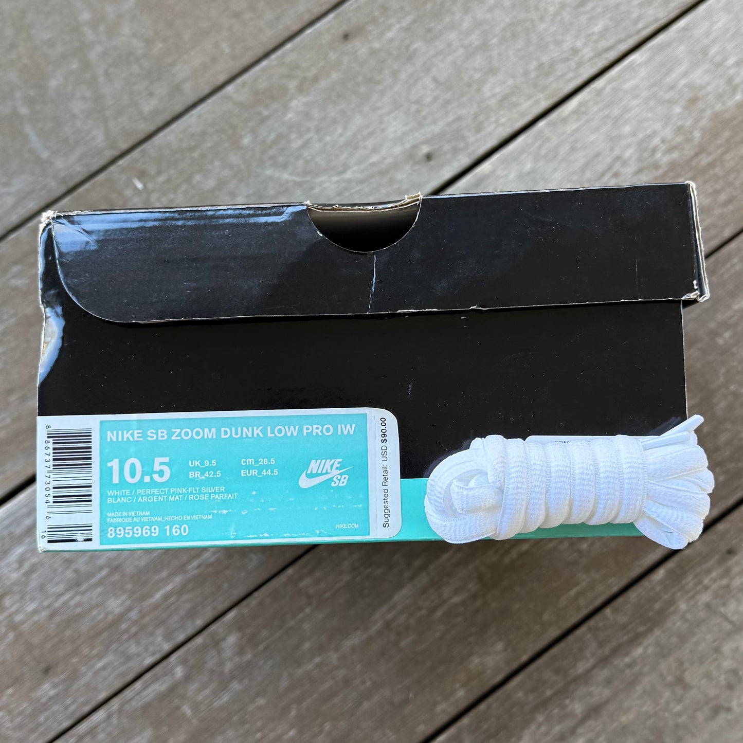 Nike SB Dunk Low Perfect Pink IW Size 10.5