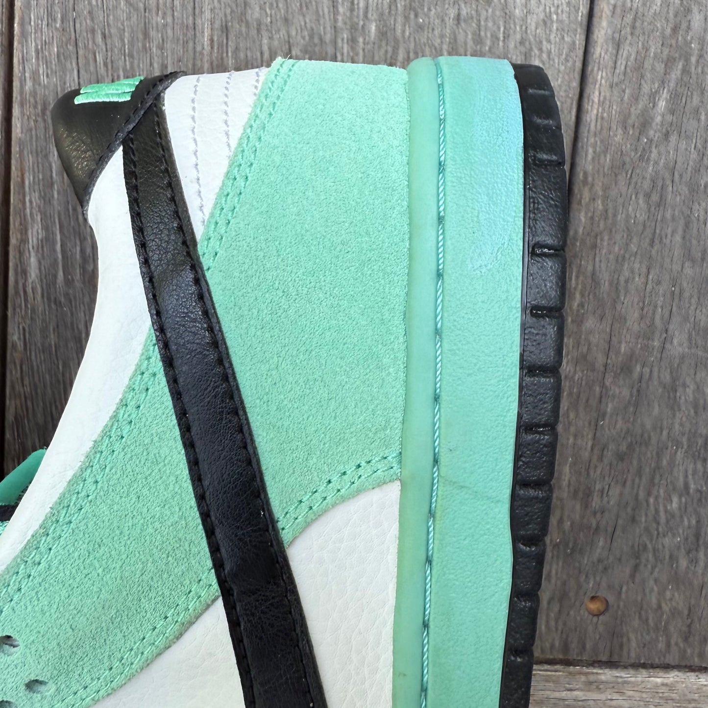 Nike SB Dunk Low Sea Crystal Size 8