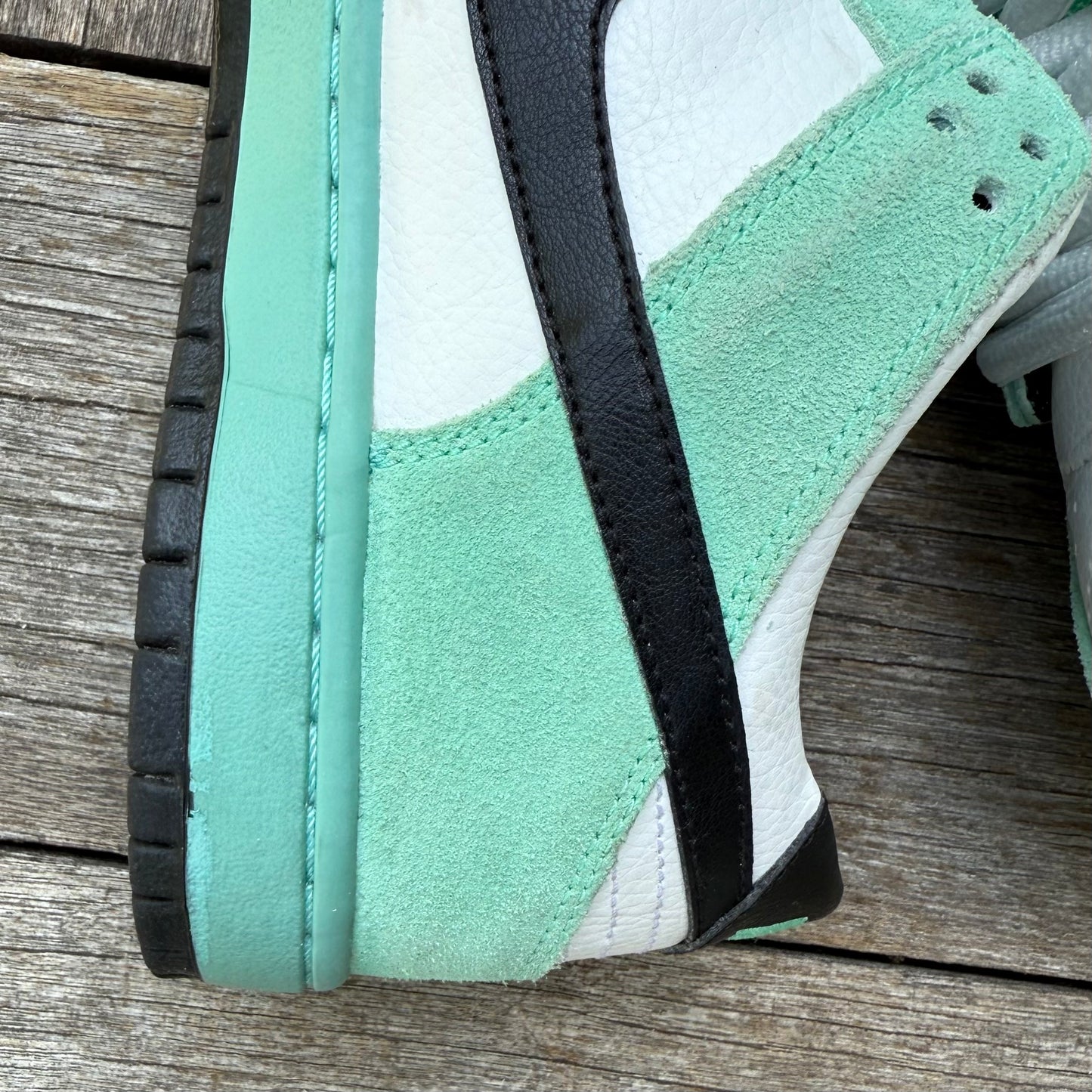 Nike SB Dunk Low Sea Crystal Size 8