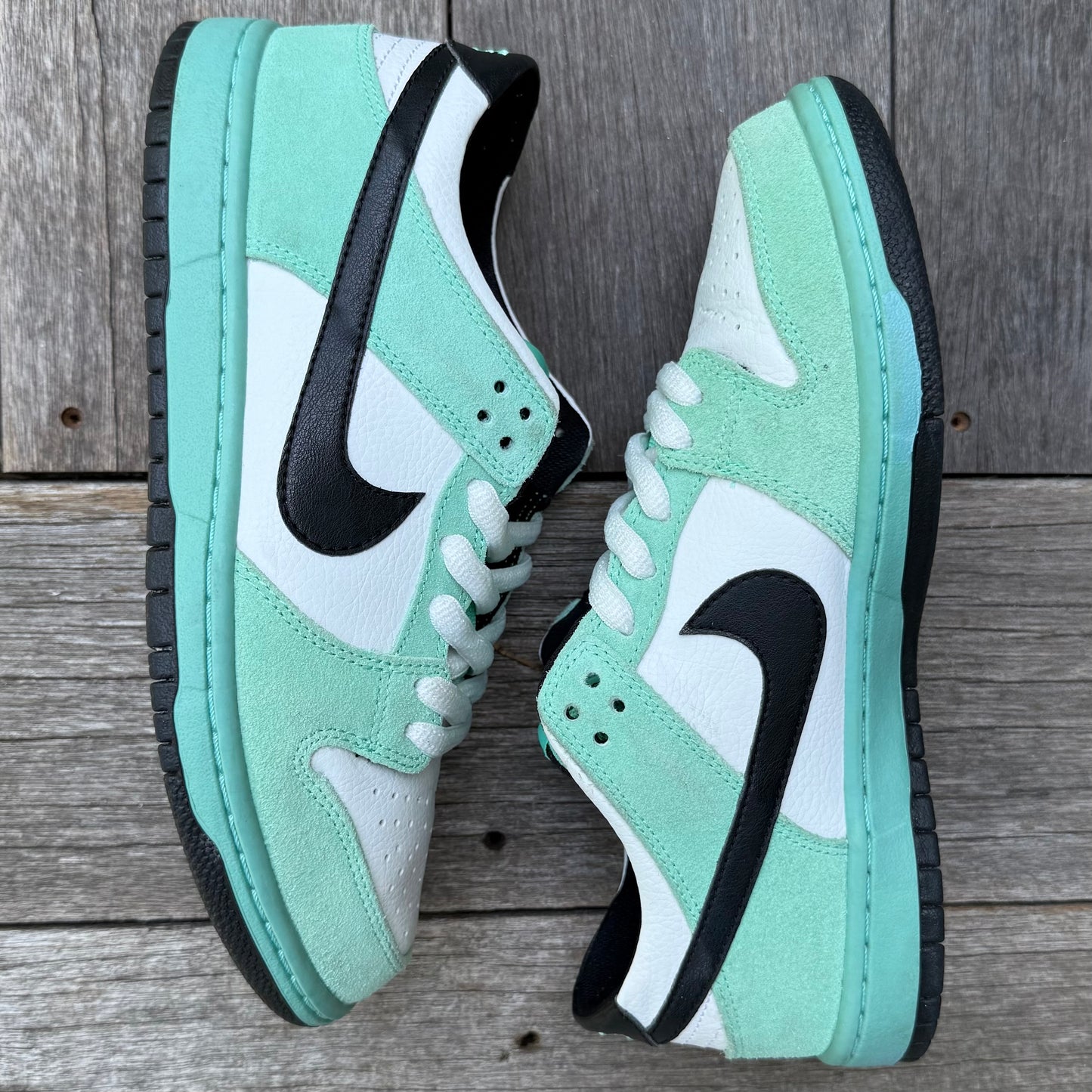 Nike SB Dunk Low Sea Crystal Size 8