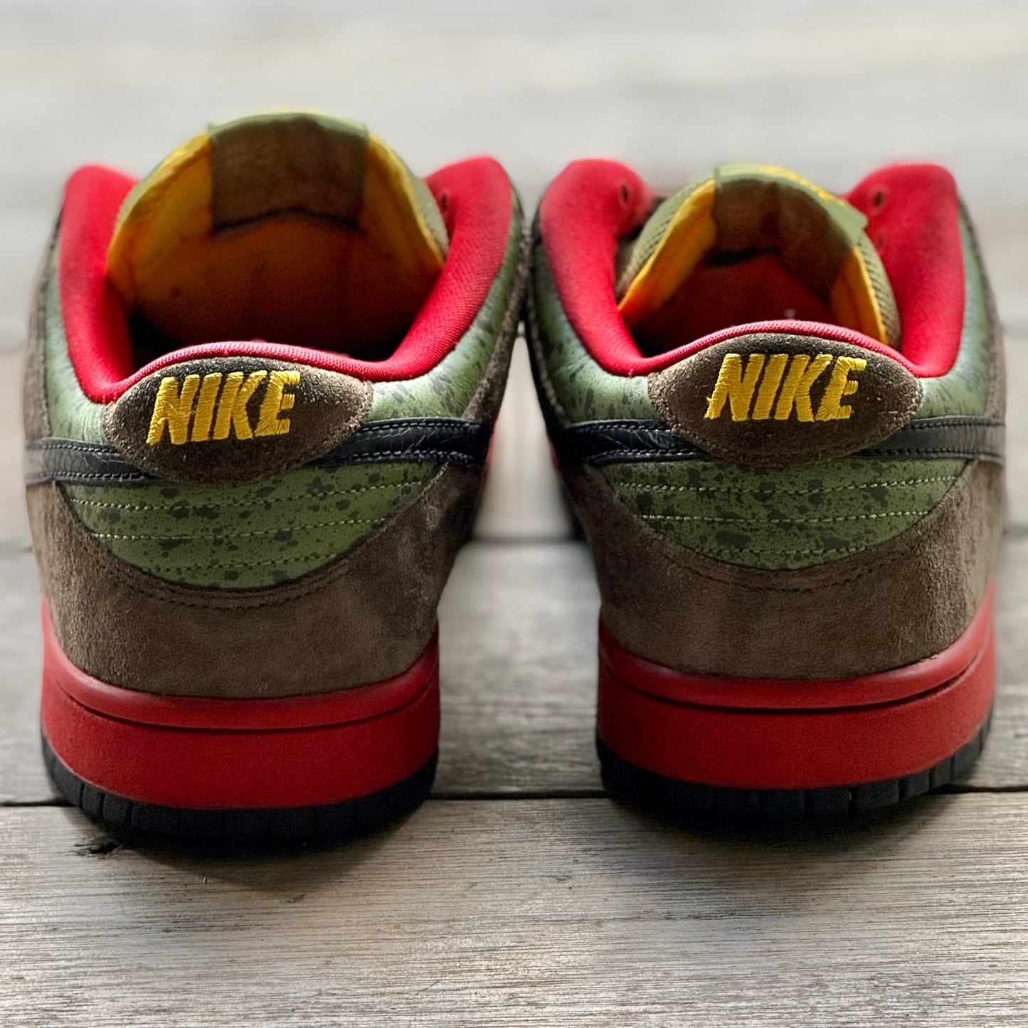 Nike SB Dunk Low Asparagus Size 10