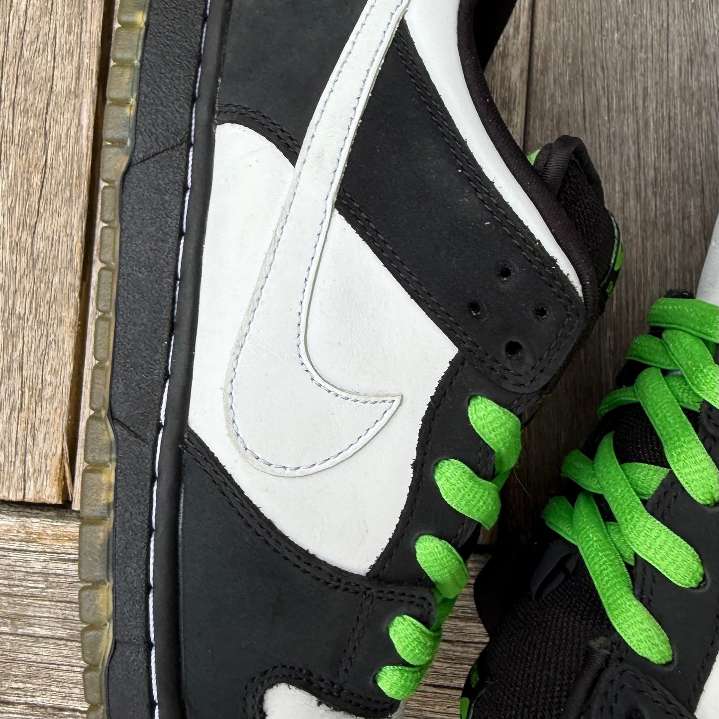 Nike SB Dunk Low Panda Pigeon Size 8.5