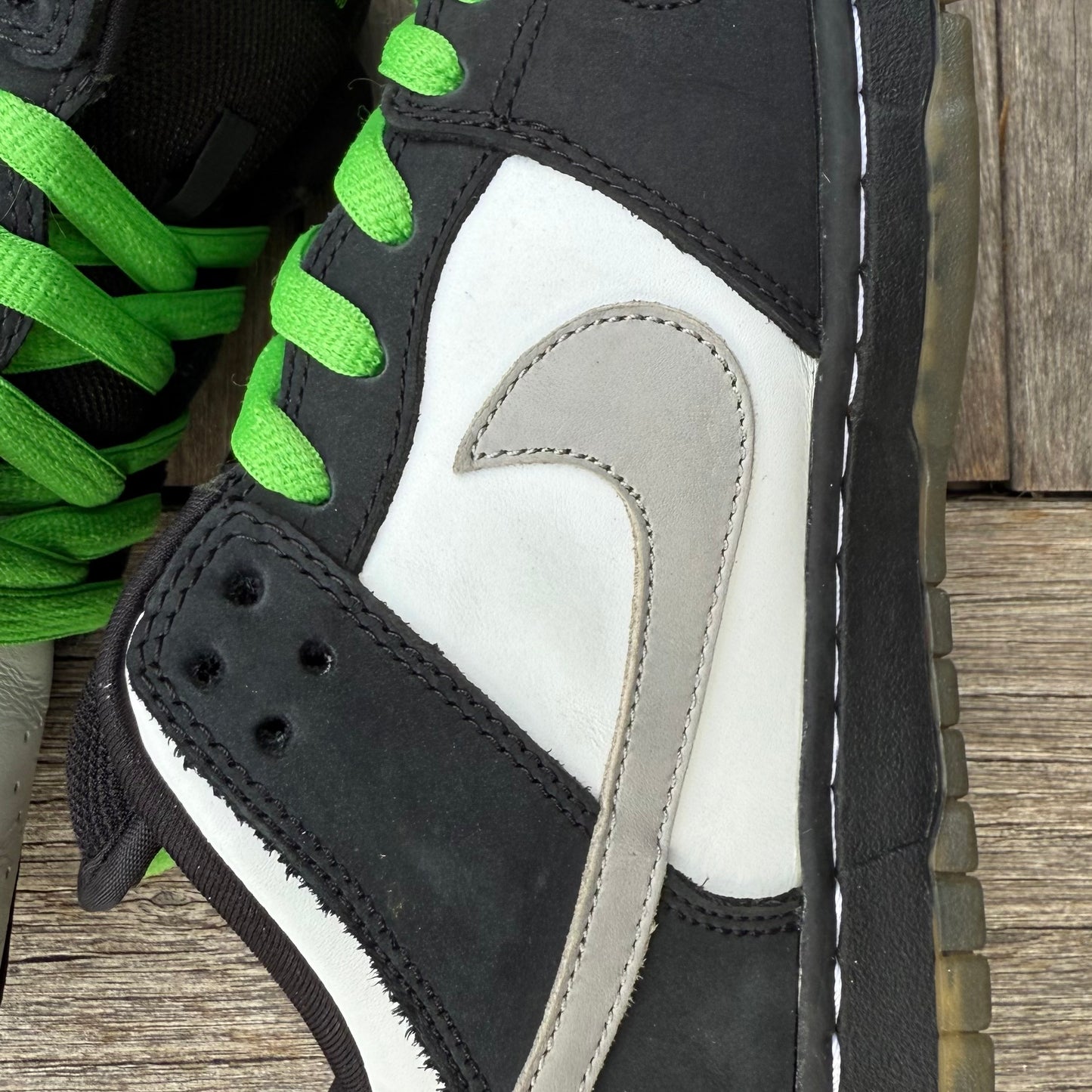 Nike SB Dunk Low Panda Pigeon Size 8.5