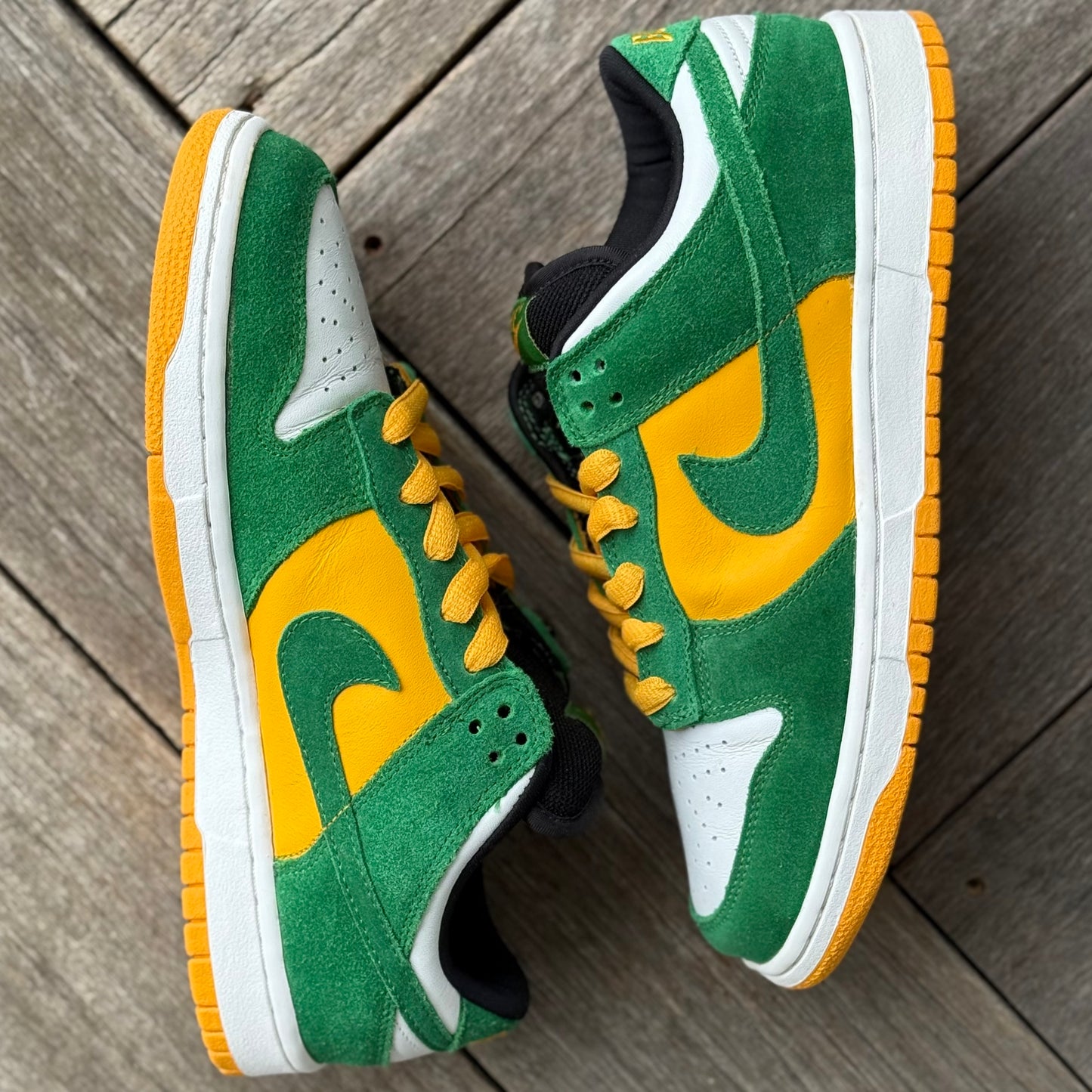 Nike SB Dunk Low Buck Size 9