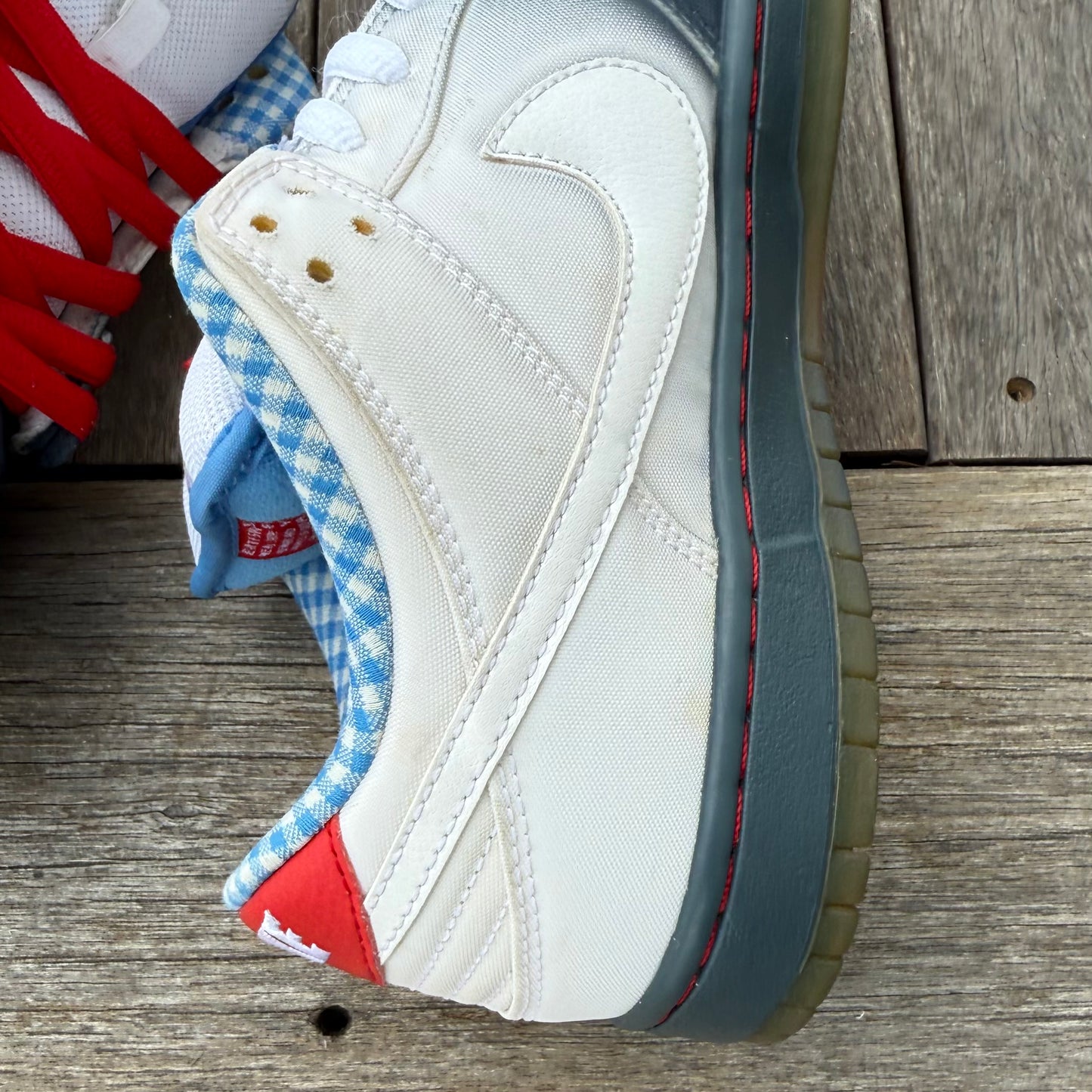 Nike SB Dunk Low Dorothy Size 8.5