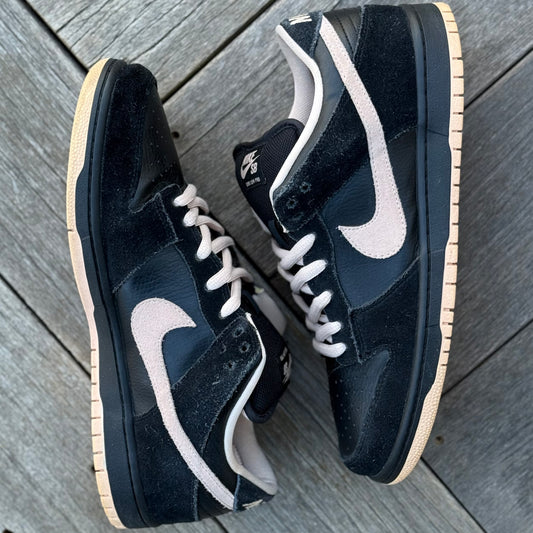 Nike SB Dunk Low Black Washed Coral Size 11.5