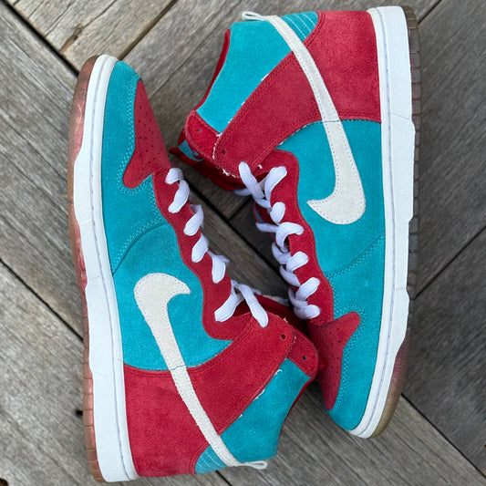 Nike SB Dunk High Bloody Gums Size 10
