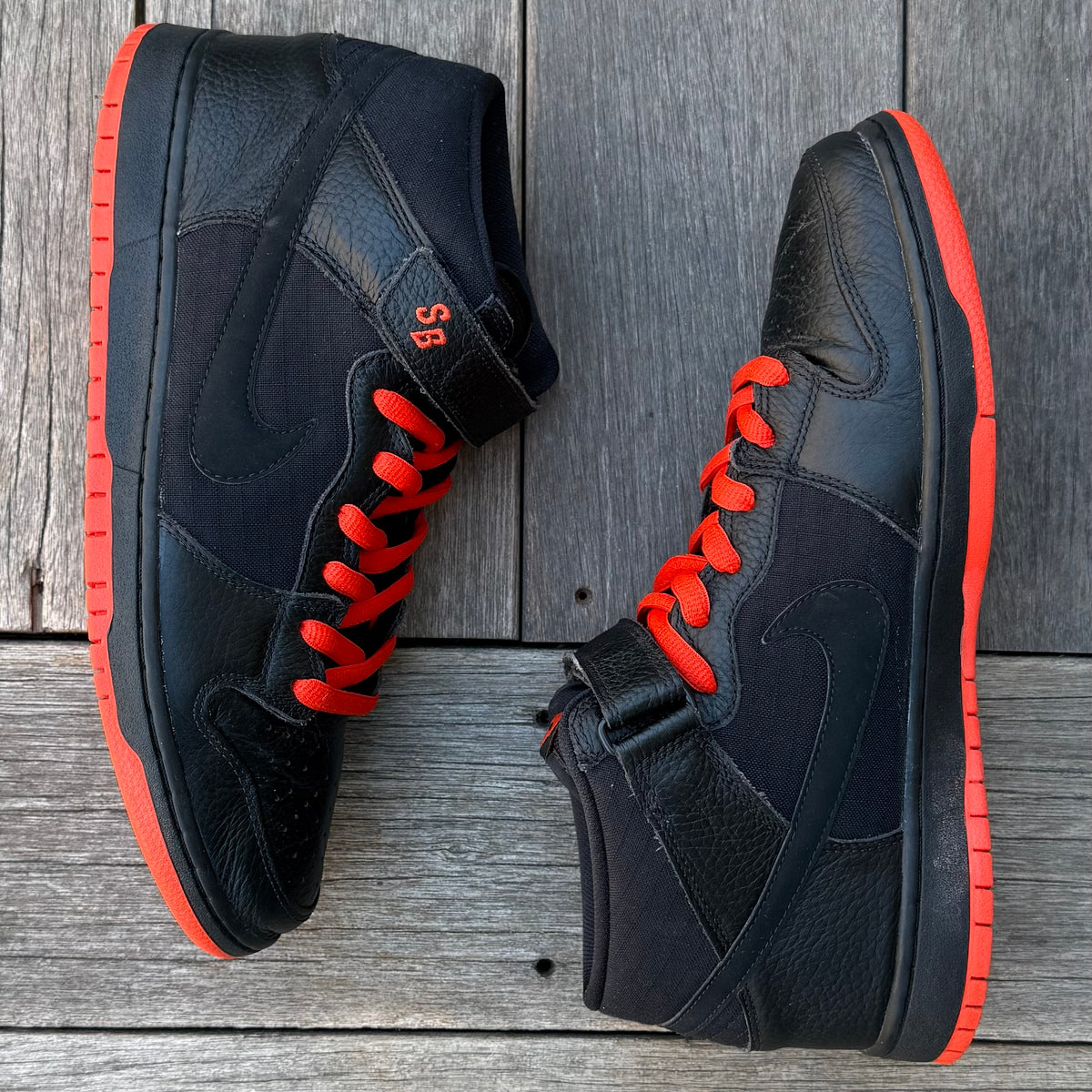 Nike SB Dunk Mid Halloween Size 12