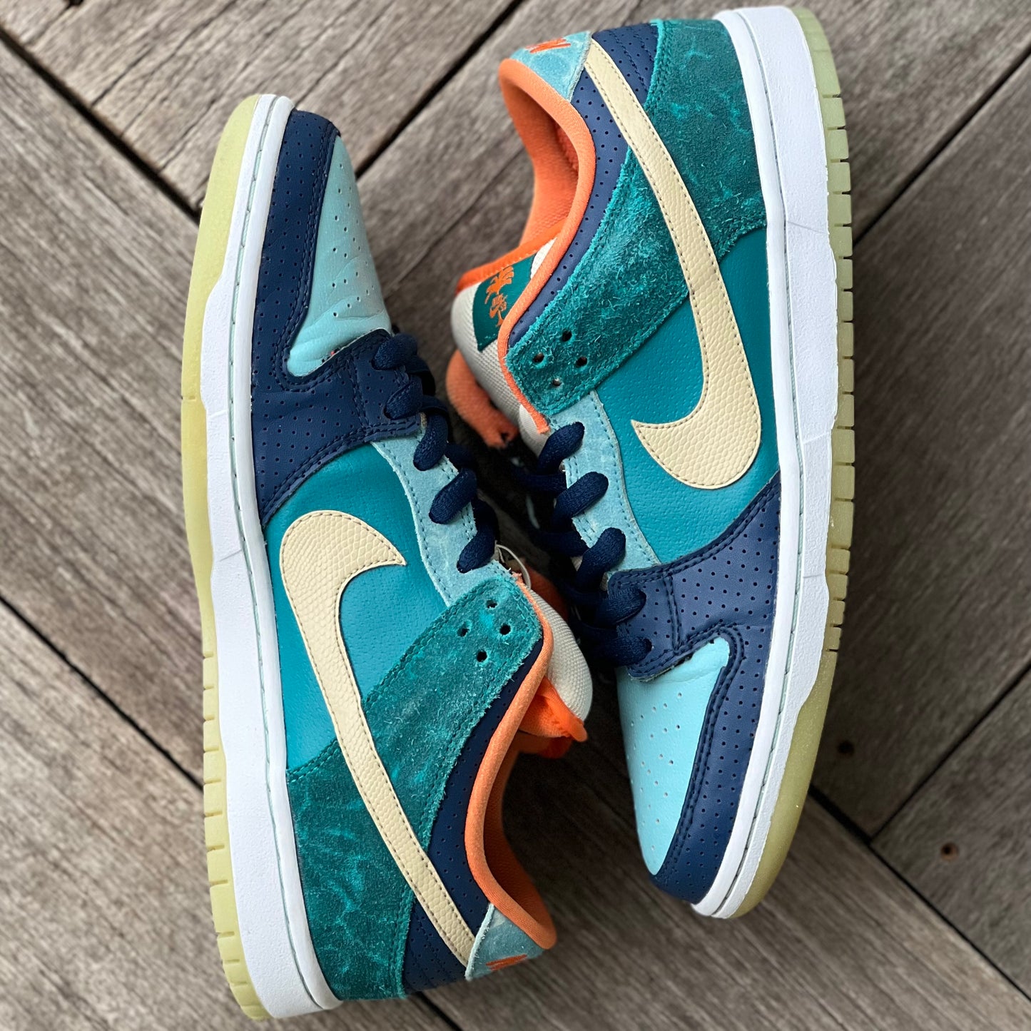 Nike SB Dunk Low MIA Skateshop Size 10