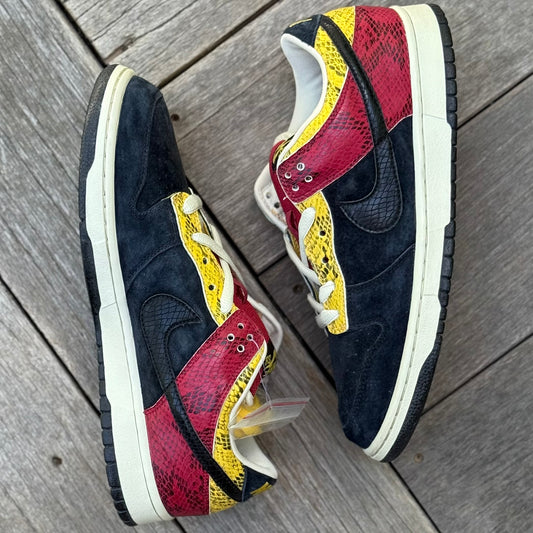 Nike SB Dunk Low Coral Snake Size 9.5