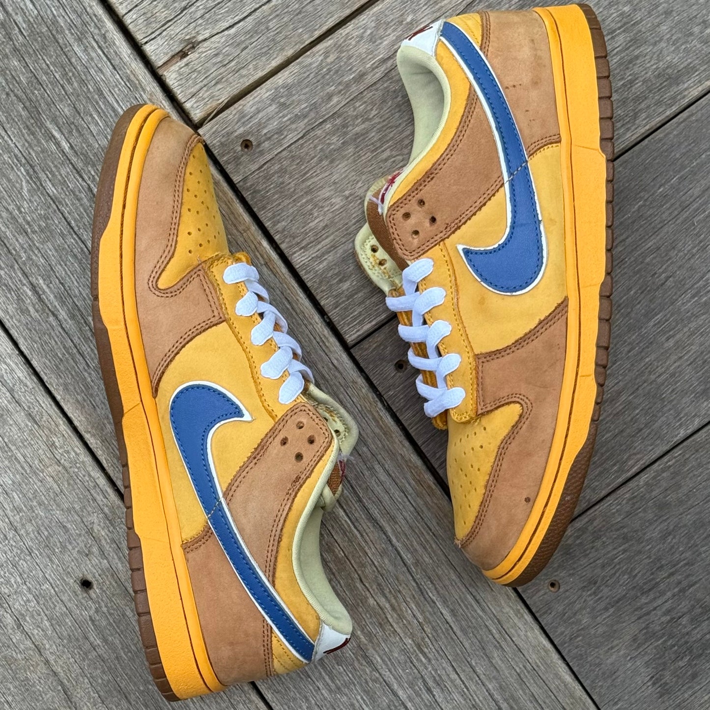 Nike SB Dunk Low Newcastle Size 9.5