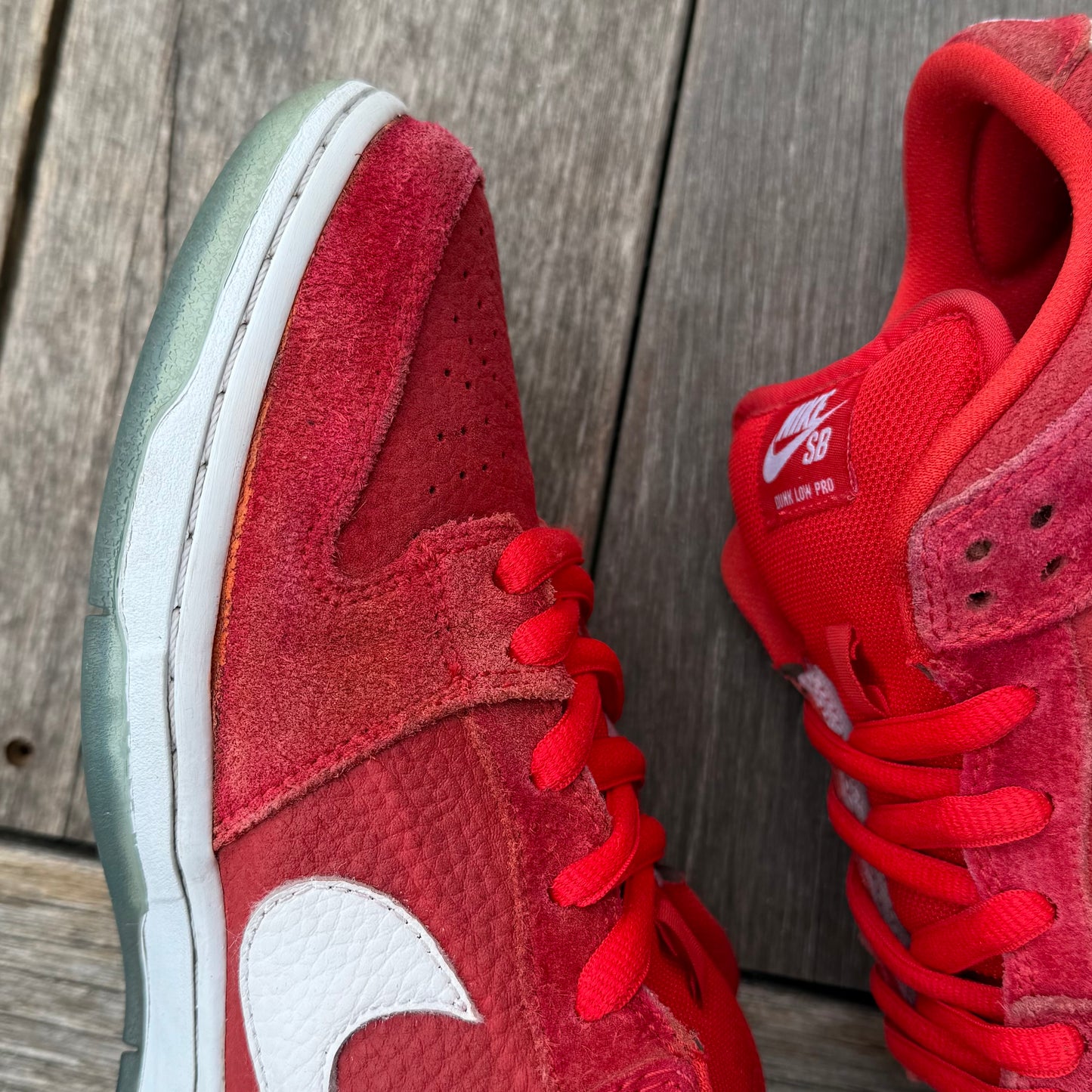 Nike SB Dunk Low Challenge Red Size 8.5