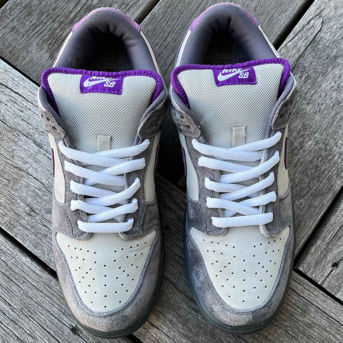 Nike SB Dunk Low Purple Pigeon Size 11