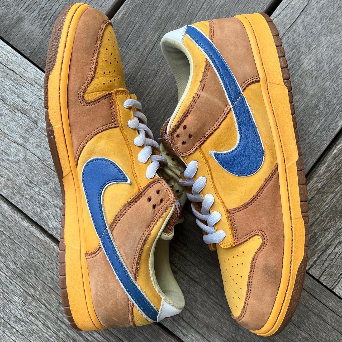 Nike SB Dunk Low Newcastle Brown Ale Size 12