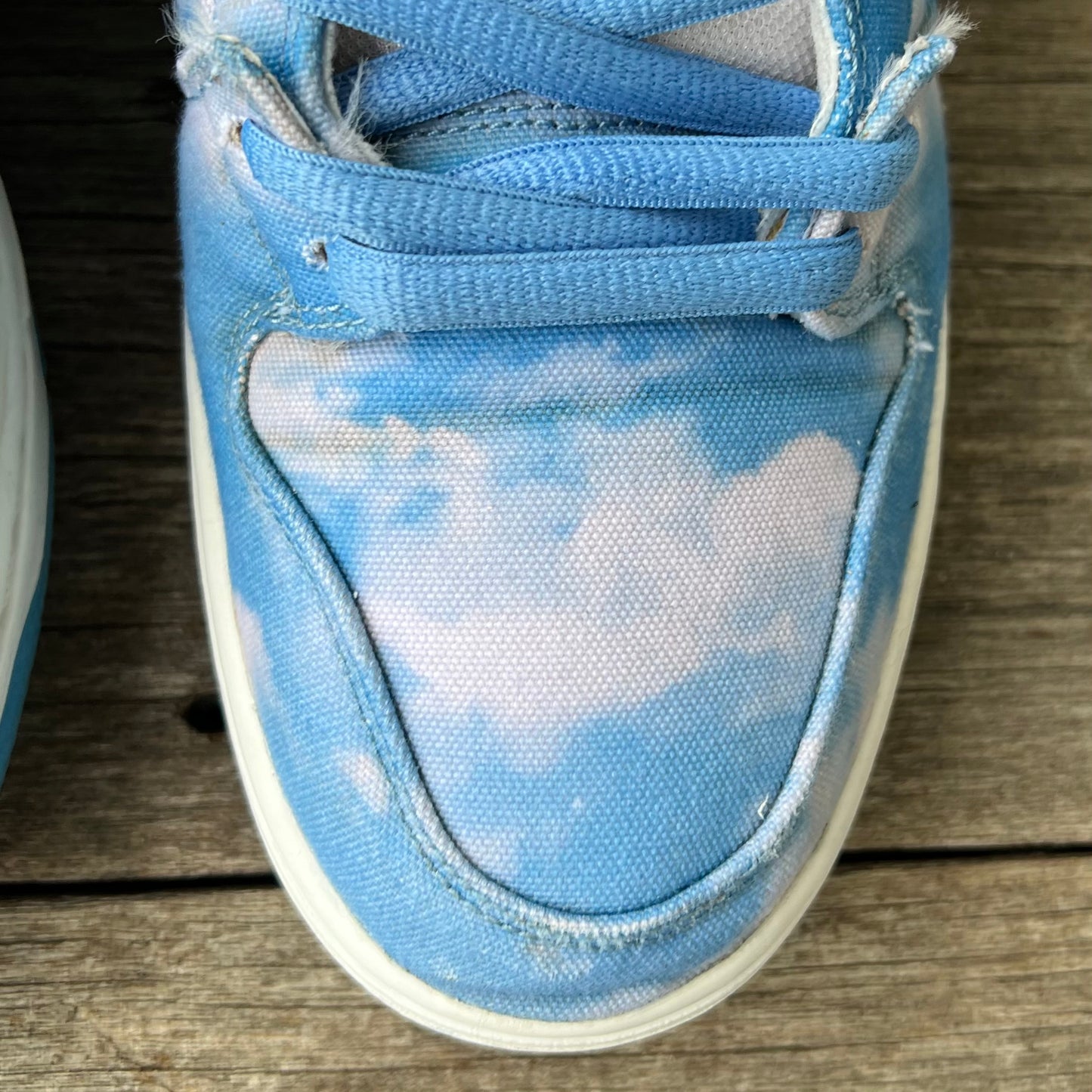 Nike SB Dunk High Clouds Size 10