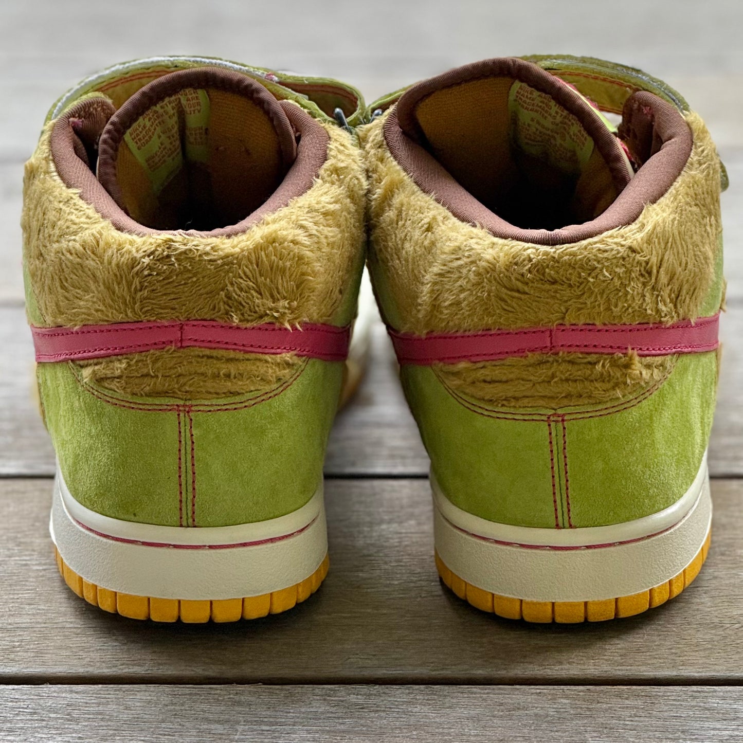 Nike SB Dunk Mid Mama Bear Size 10.5