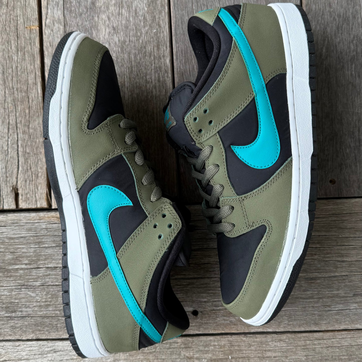 Nike SB Dunk Low Medium Olive Turbo Green Size 11