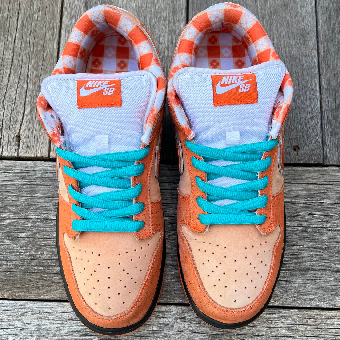 Nike SB Dunk Low Orange Lobster Size 9.5