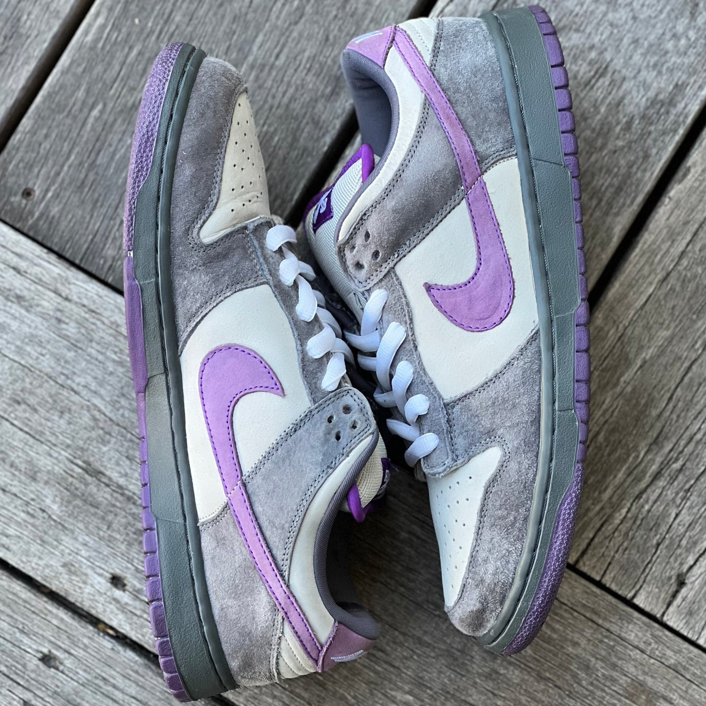 Nike SB Dunk Low Purple Pigeon Size 11