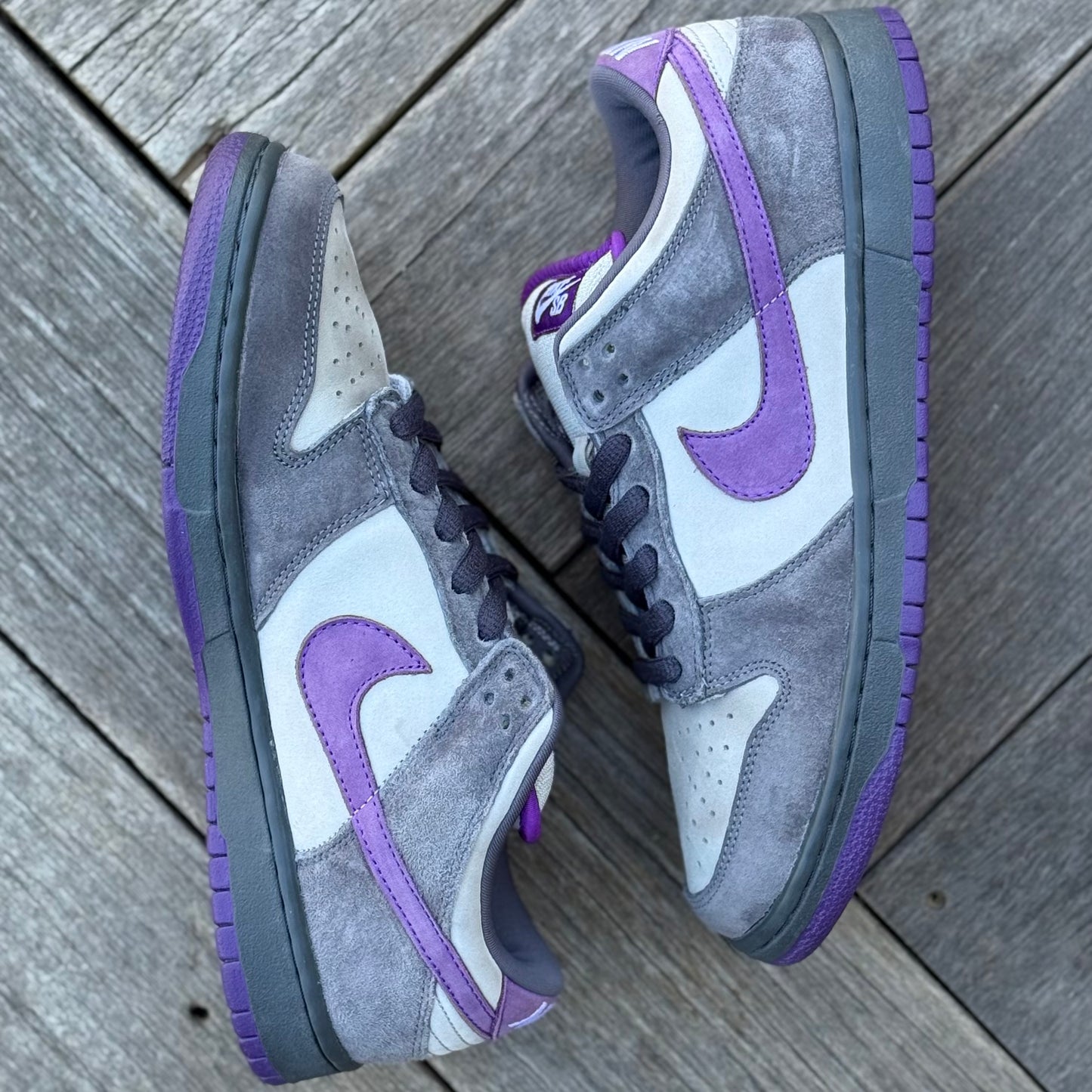 Nike SB Dunk Low Purple Pigeon Size 9.5