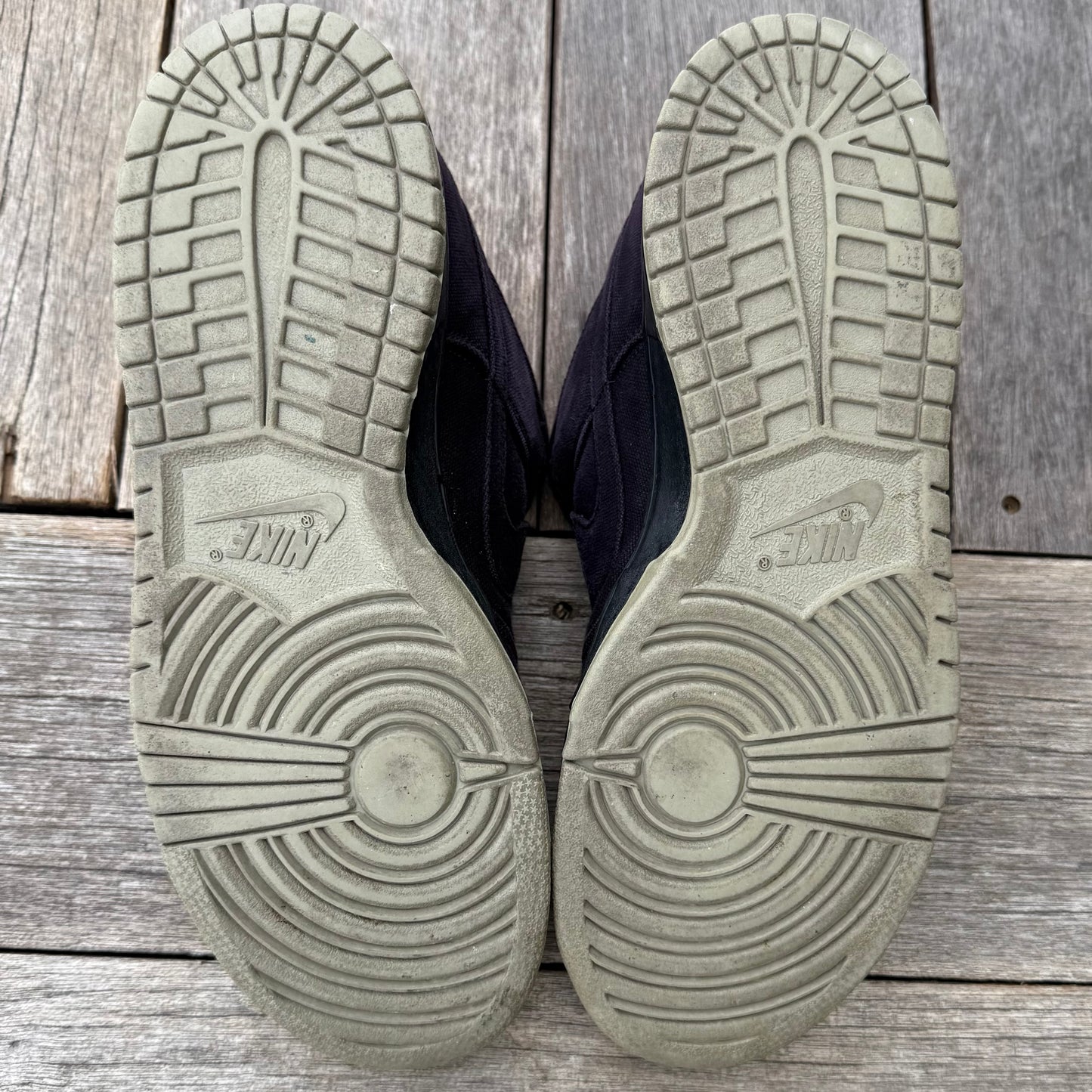 Nike SB Dunk Low Black Carhartt Size 9.5