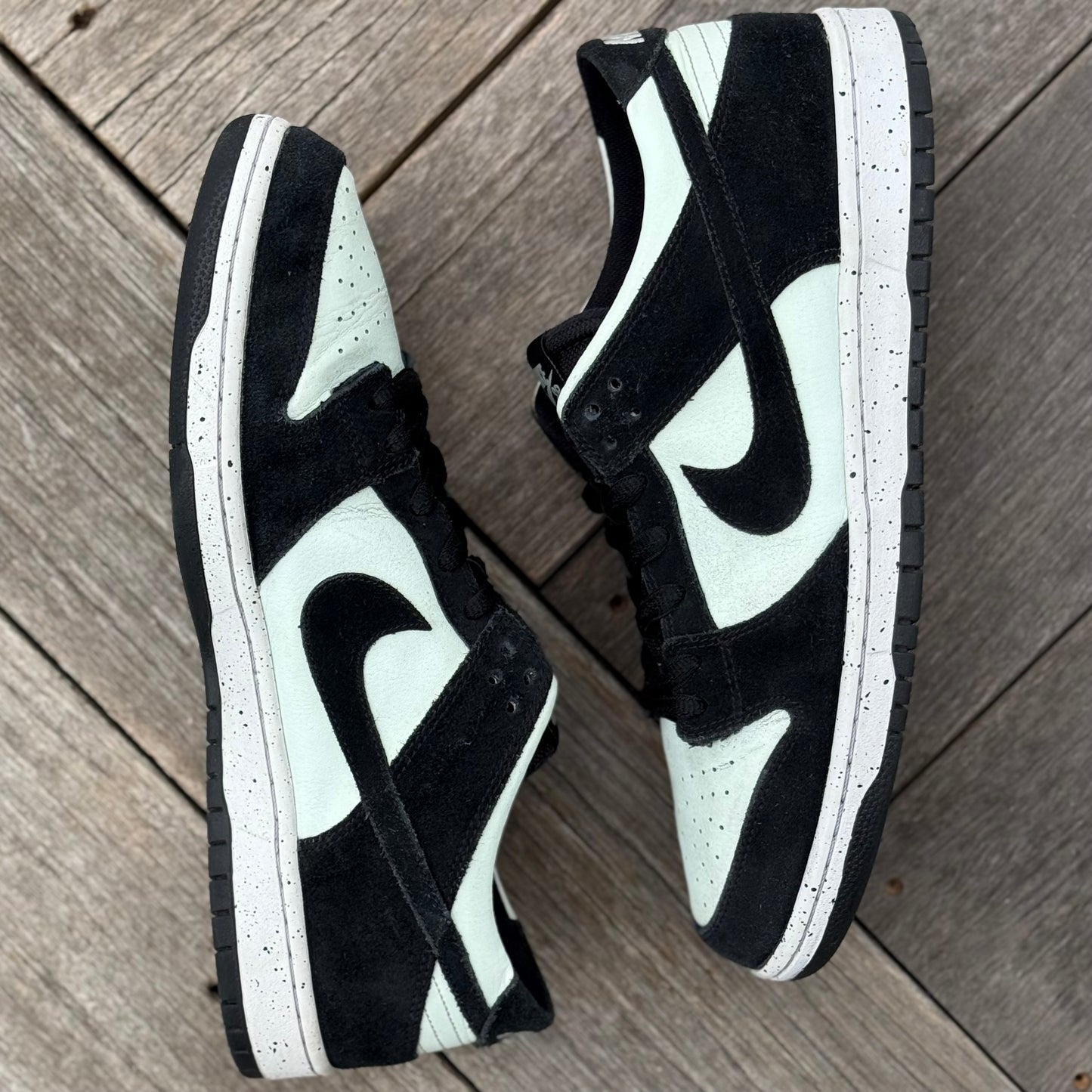 Nike SB Dunk Low Barely Green Size 13