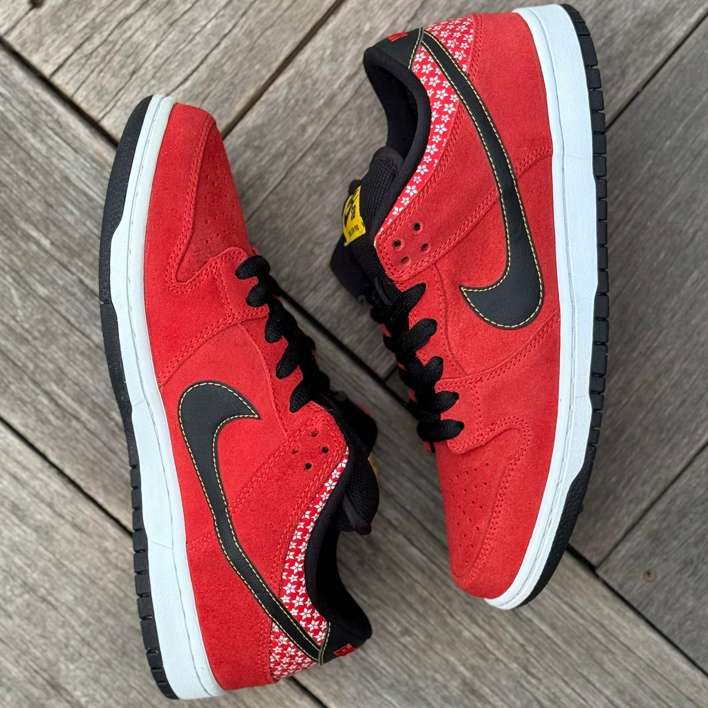 Nike SB Dunk Low Red Firecracker Size 8.5